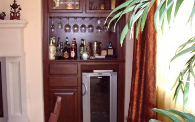 Wine glass storage in custom cabinets