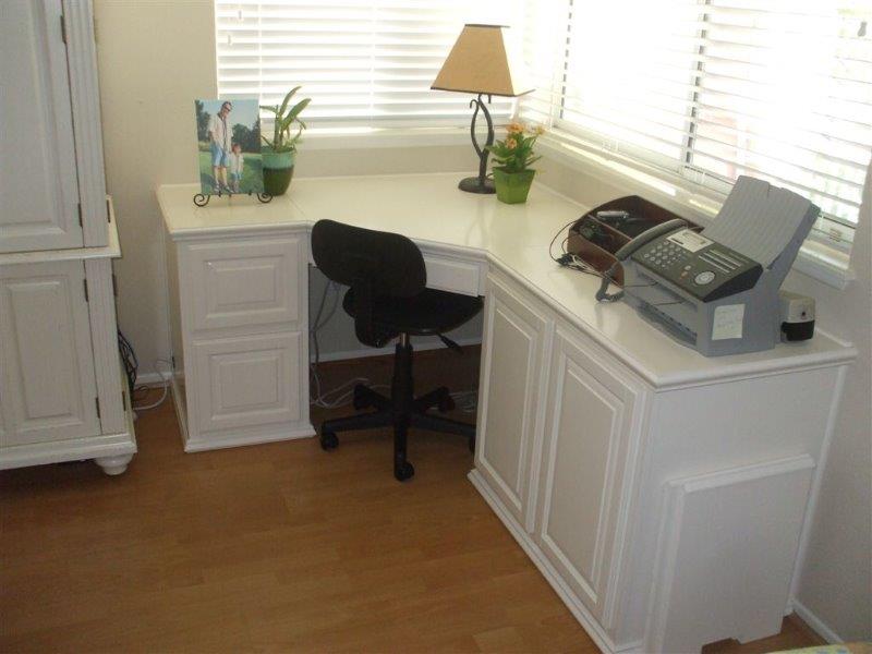 White corner desk