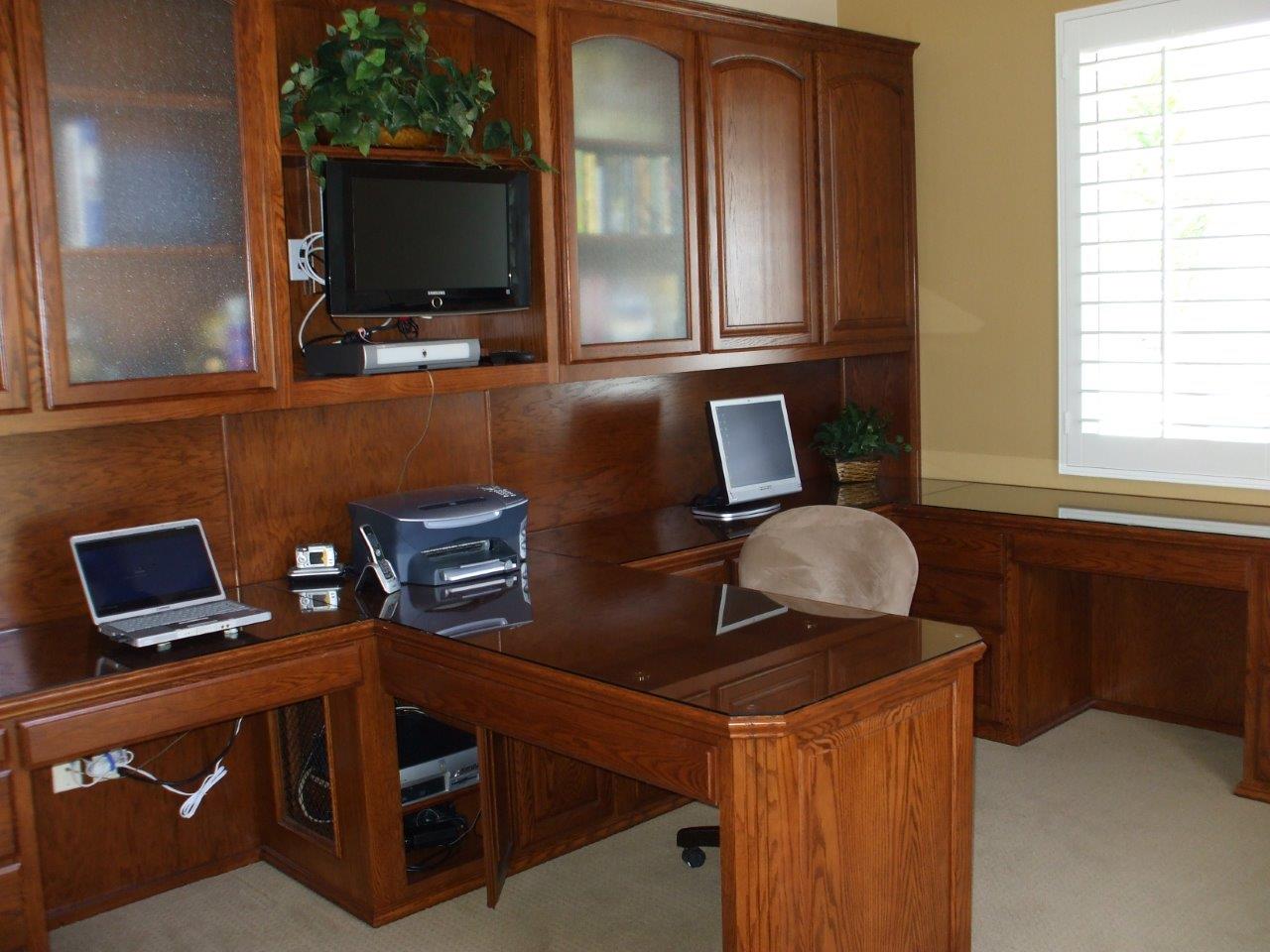 Custom Home Offices, Office Built-in Design